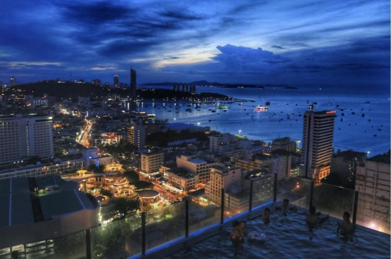 The Base Central Pattaya By Wwc Exterior foto