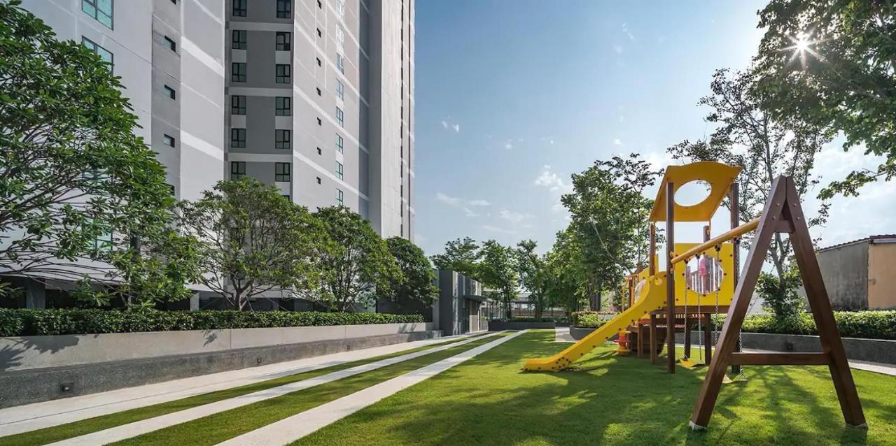The Base Central Pattaya By Wwc Exterior foto